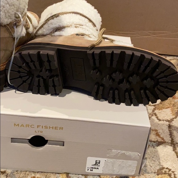 NWOT Marc Fisher Real Shearling Hiking Boo… - Picture 3 of 12